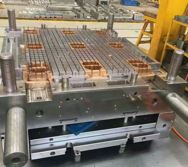 托盤模具